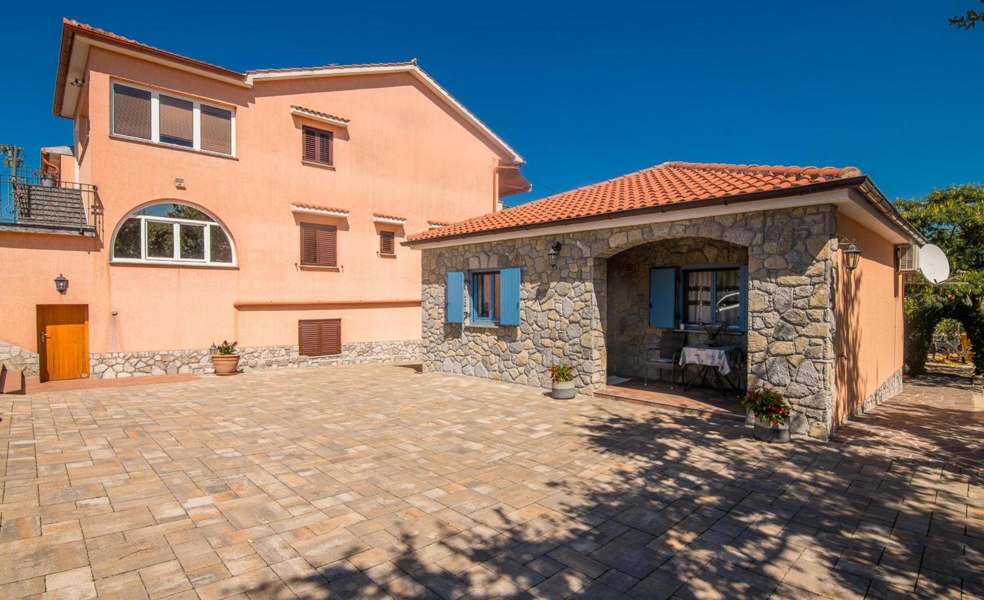 Apartments Prendivoj Malinska Extérieur photo